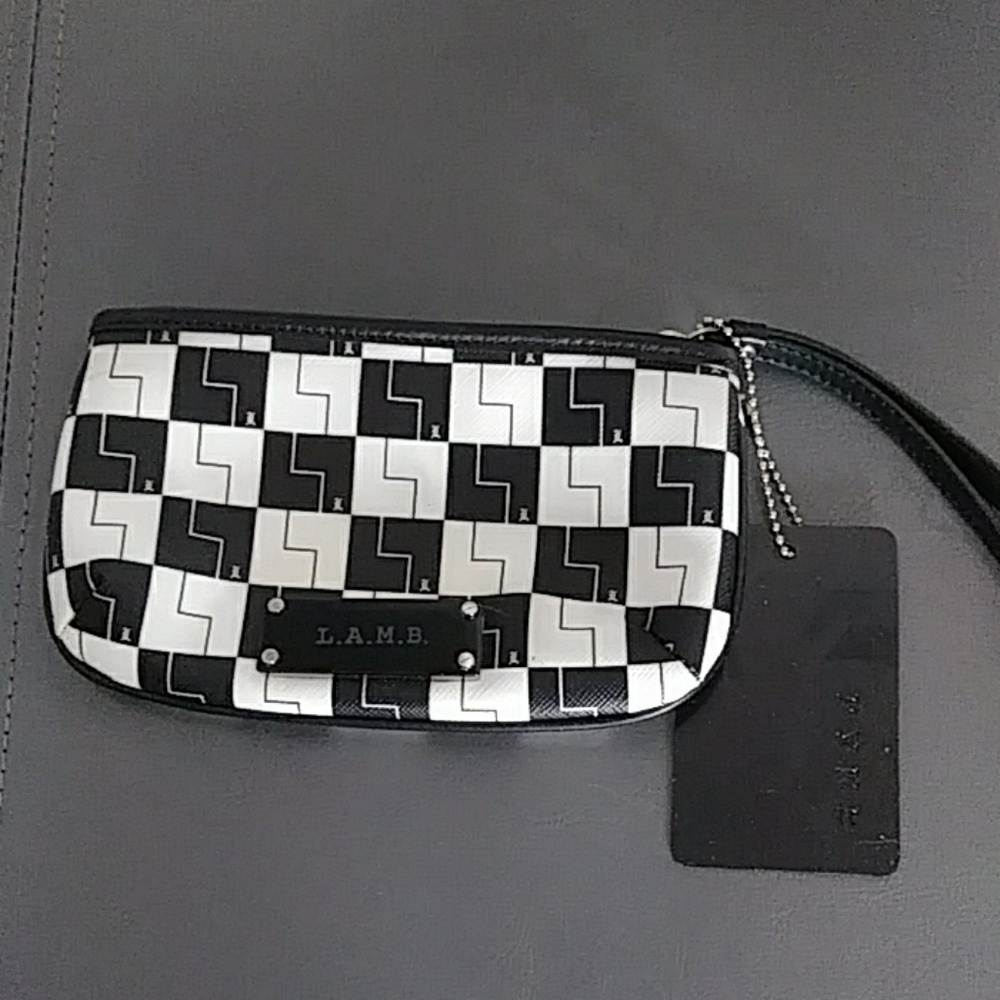 Wristlet